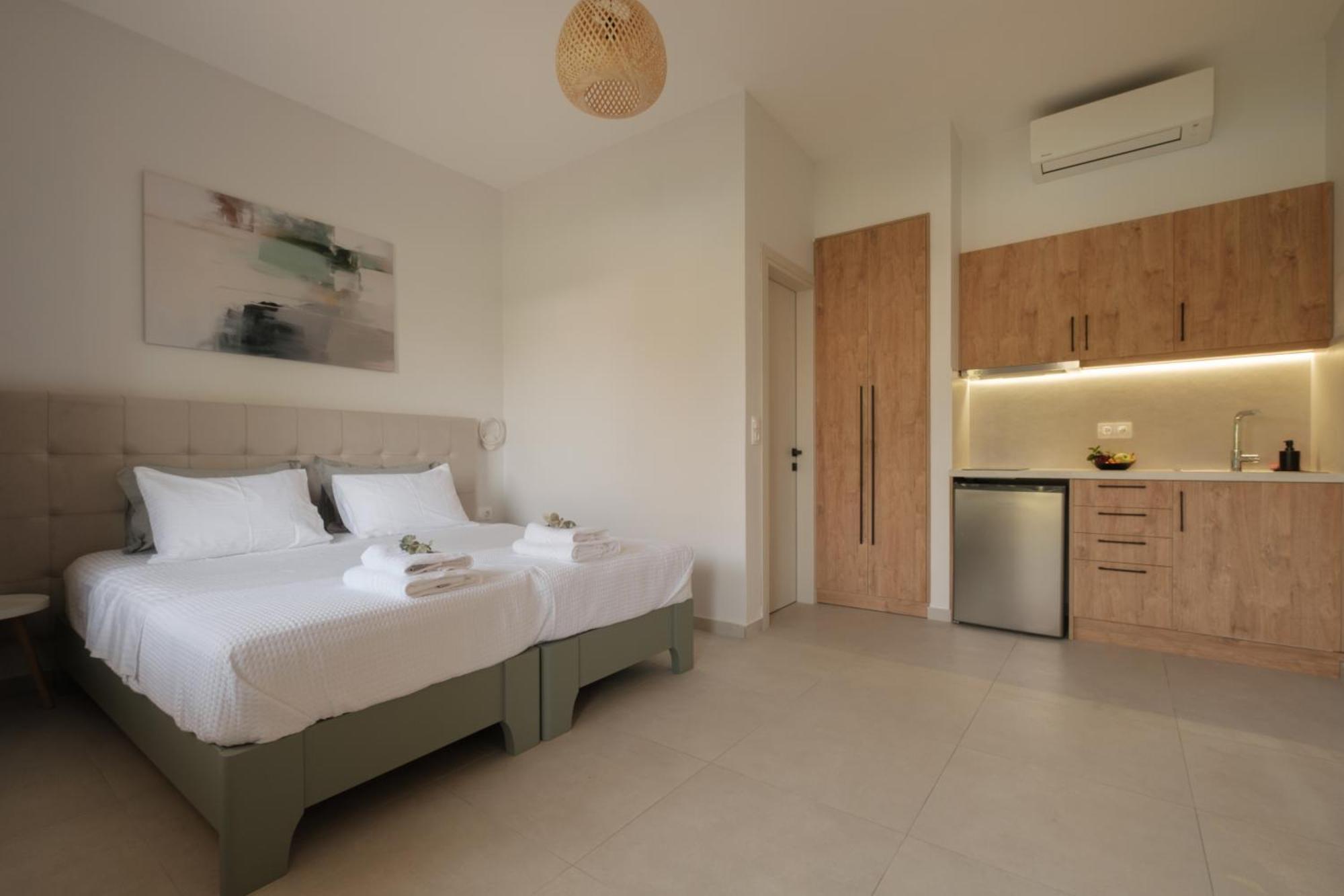 Kalypso Gouvia Aparthotel Екстериор снимка